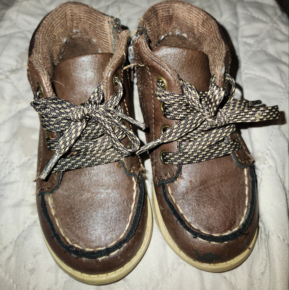 3/$15 Carters Brown Leather Shoes with Patterned Laces